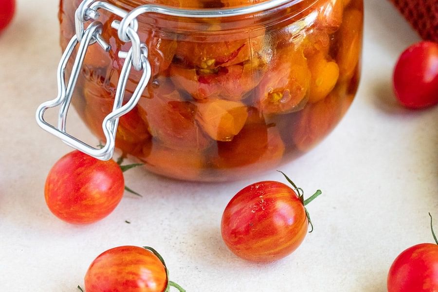 fresh cherry tomatoes
