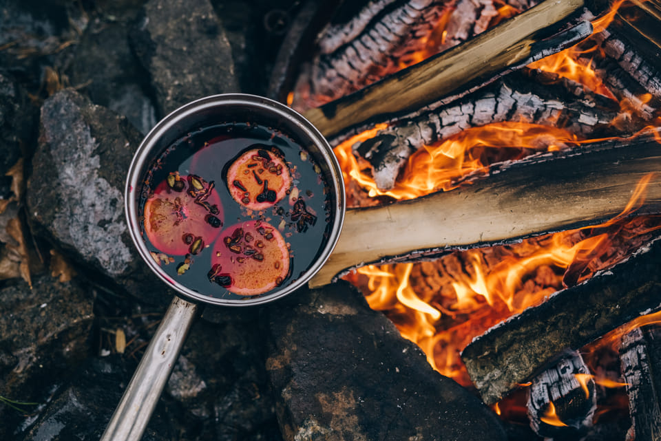 Easy Campfire Recipes for a Memorable and Savory Outdoor Experience