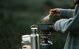 What are the optimal methods to preserve fresh produce during camping trips?